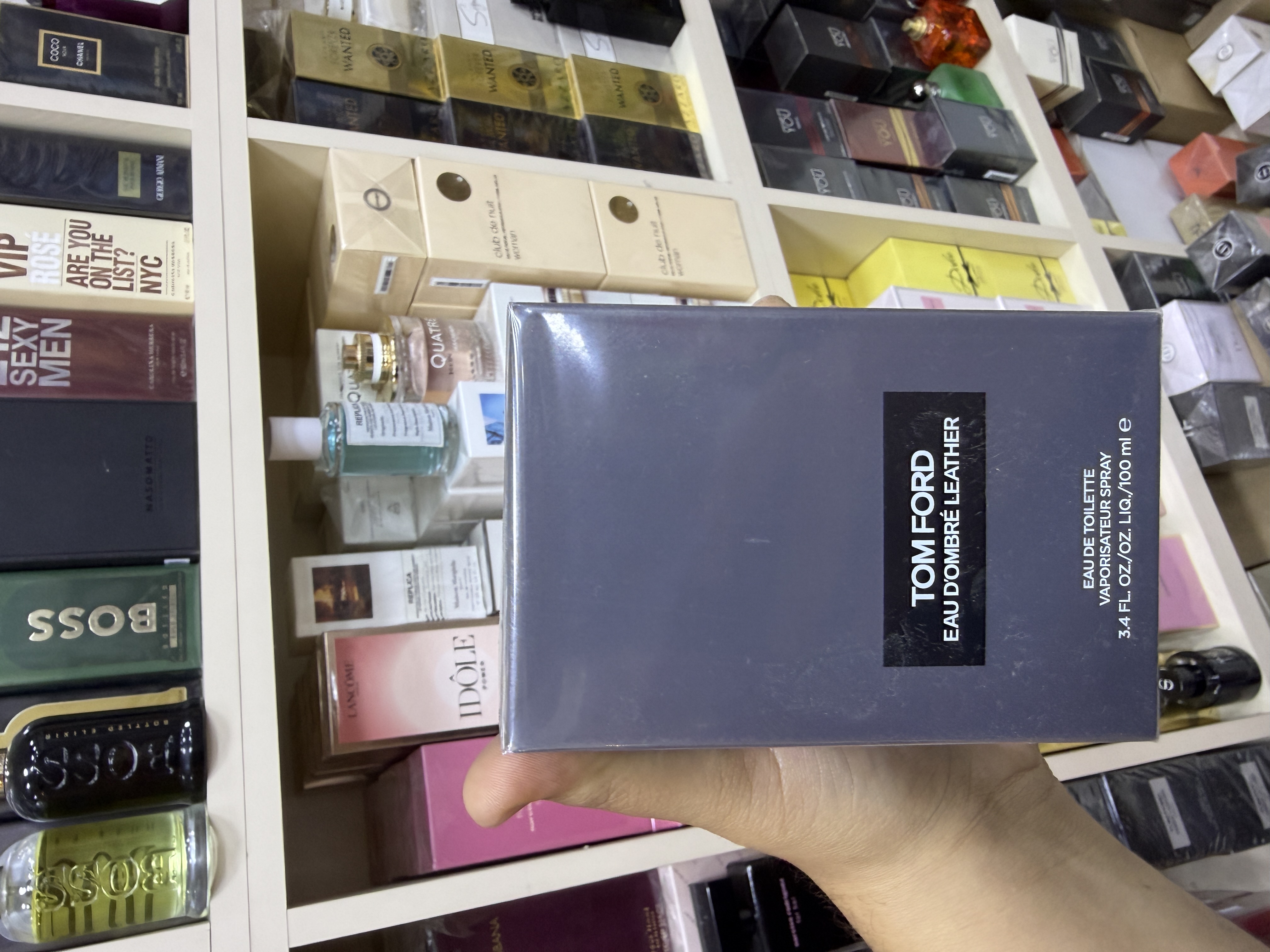 TOM FORD OMBRE LEATHER EAU