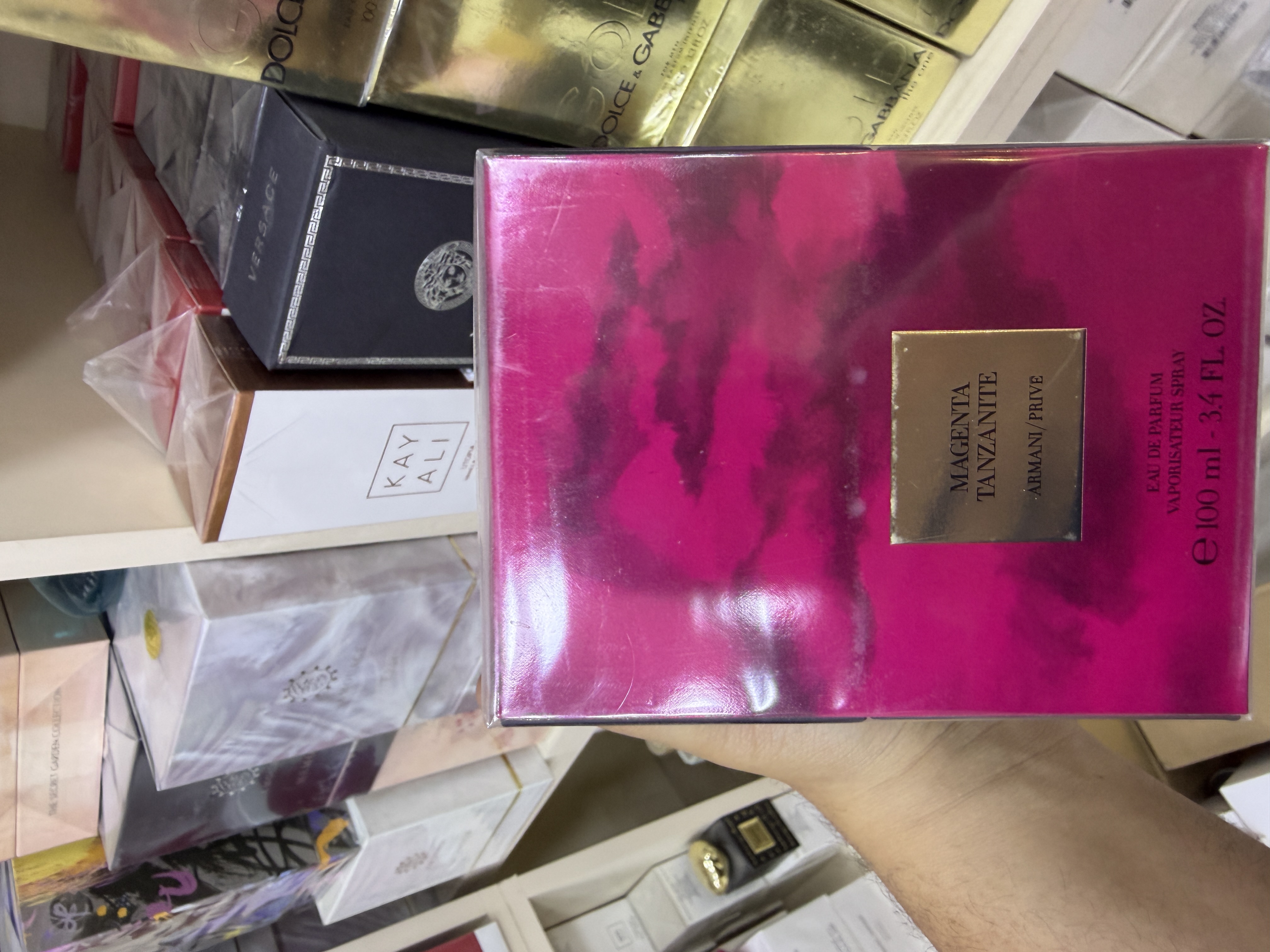 ARMANI PRIVE MAGENTA TANZANTIE